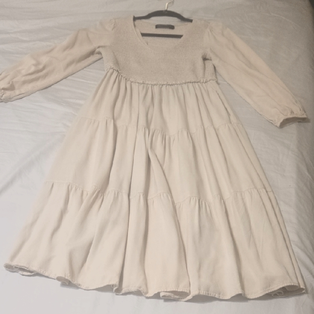 Elegant Cream Dress Great Condition